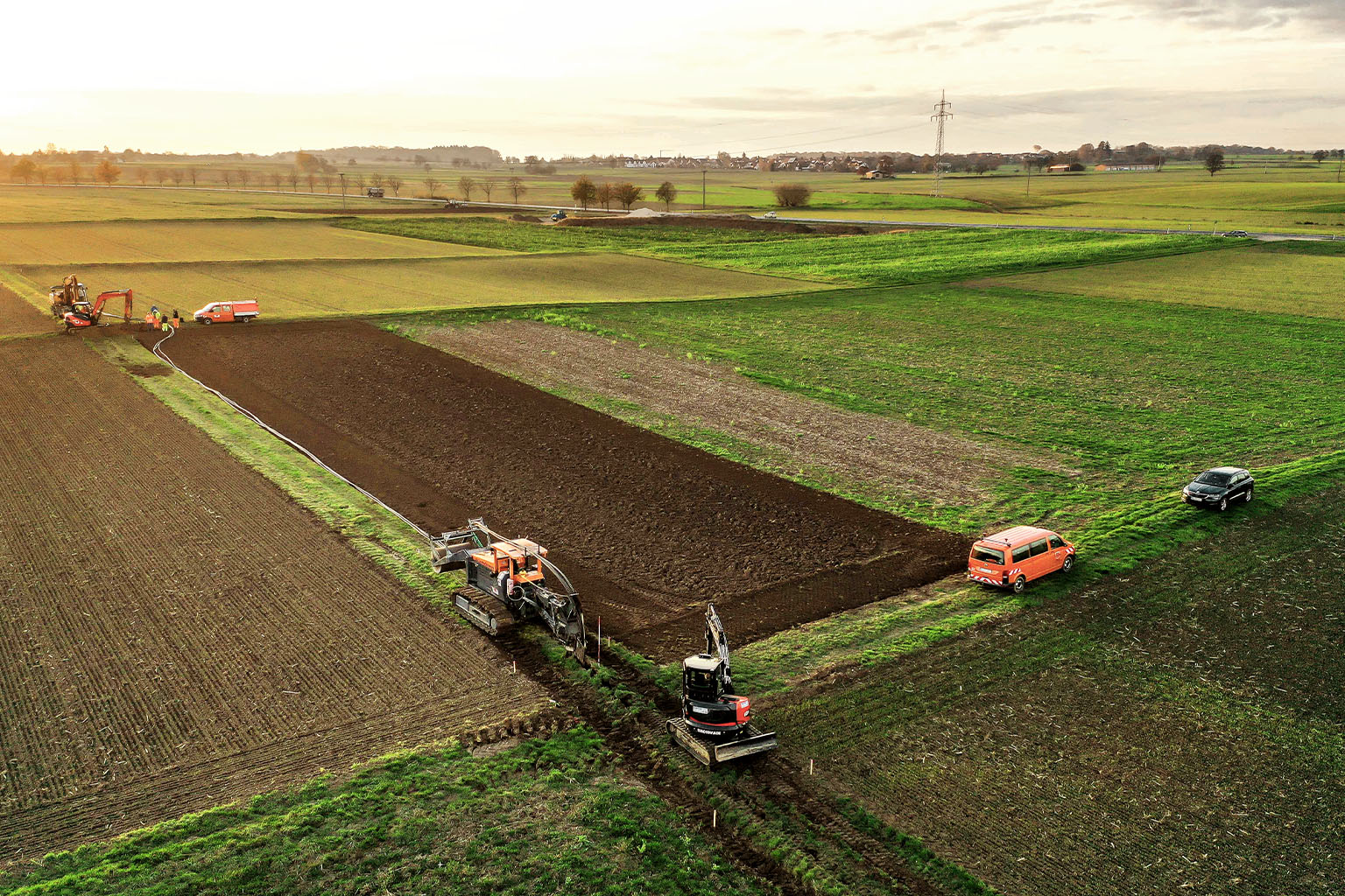 Feld im Sonnenaufgang